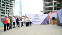 Presiden Jokowi menambahkan bahwa meskipun ini merupakan proyek jangka panjang, penting untuk memulai dan memastikan bahwa setiap tahap dapat diselesaikan tepat waktu.