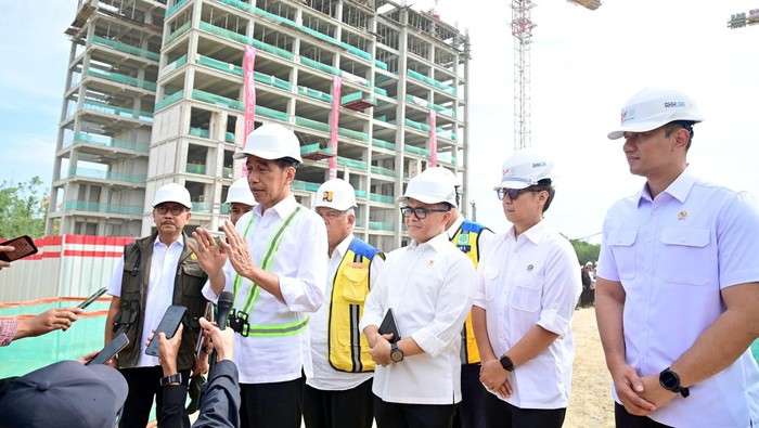 Presiden Jokowi memastikan bahwa pembangunan infrastruktur tempat tinggal ASN di IKN tersebut berjalan sesuai jadwal. Begini penampakan terkininya.