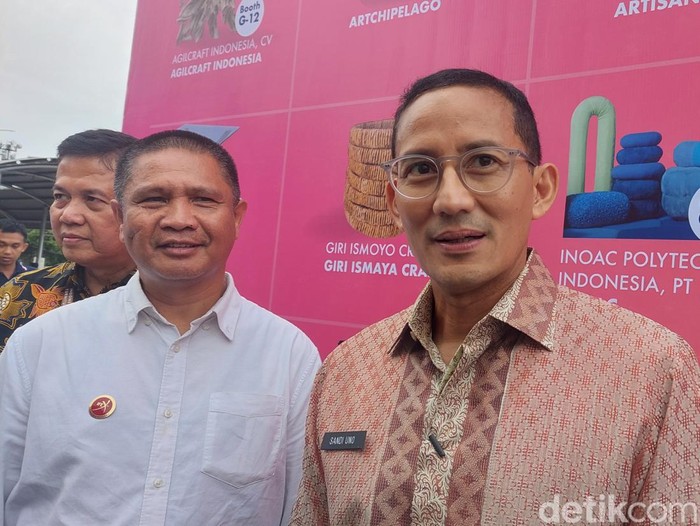 Menparekraf Sandiaga Uno Usai mengunjungi pameran IFEX 2024/Almadinah Putri Brilian
