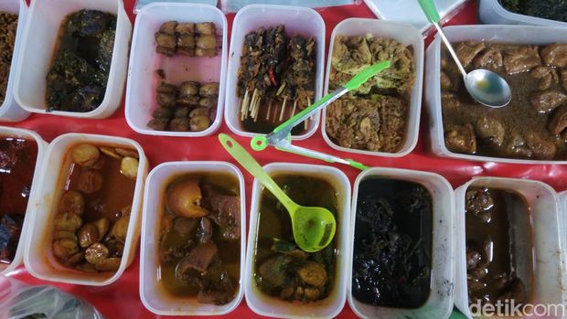 Nasi Jamblang Mba Yati.