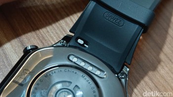 Pengguna dijanjikan dapat melepas pasang strap. Foto: Adi Fida Rahman/detikINET