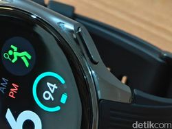 Wujud Oppo Watch X Teman Main Badminton, Baterainya Tembus 12 Hari