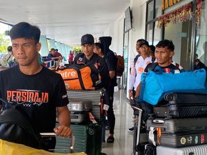 Pemain Persiraja Tertahan di Biak gegara Tak Ada Penerbangan