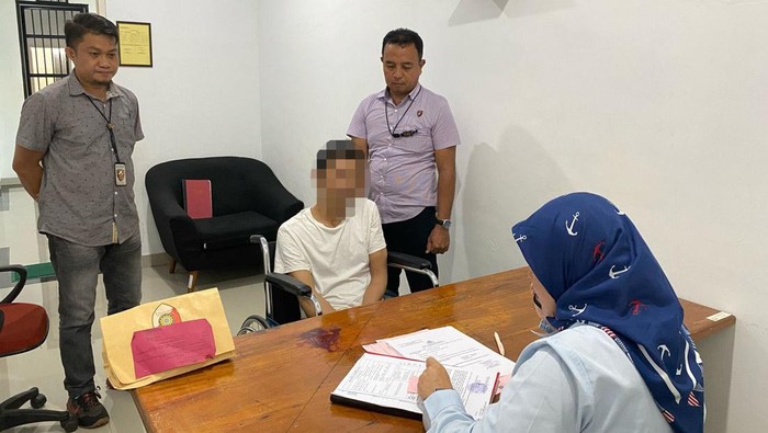 Pria di Banggai, Sulsel, perkosa anak tiri hingga hamil ditangkap.