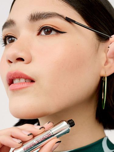 Produk alis terbaru dari Benefit Cosmetics