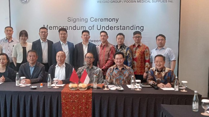 PT Esa Medika Mandiri (Esa Group) dan perusahaan asal China Weigao International Holding Comporation berencana membangun pabrik alat kesehatan di Indonesia.