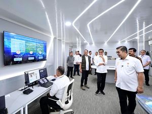 Canggih! Jokowi Pamer Pusat Komando IKN