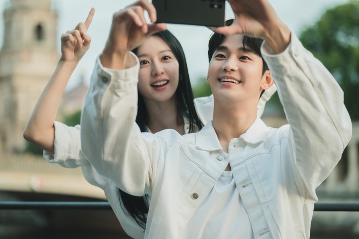 Queen of Tears Adegan dalam drama Korea Queen of Tears, tayang di Netflix mulai 9 Maret.