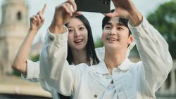 5 Momen Cinta Kim Ji Won & Kim Soo Hyun sebelum Dunia Jungkir Balik