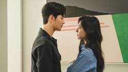 5 Momen Cinta Kim Ji Won & Kim Soo Hyun sebelum Dunia Jungkir Balik 5 Momen Cinta Kim Ji Won & Kim Soo Hyun sebelum Dunia Jungkir Balik