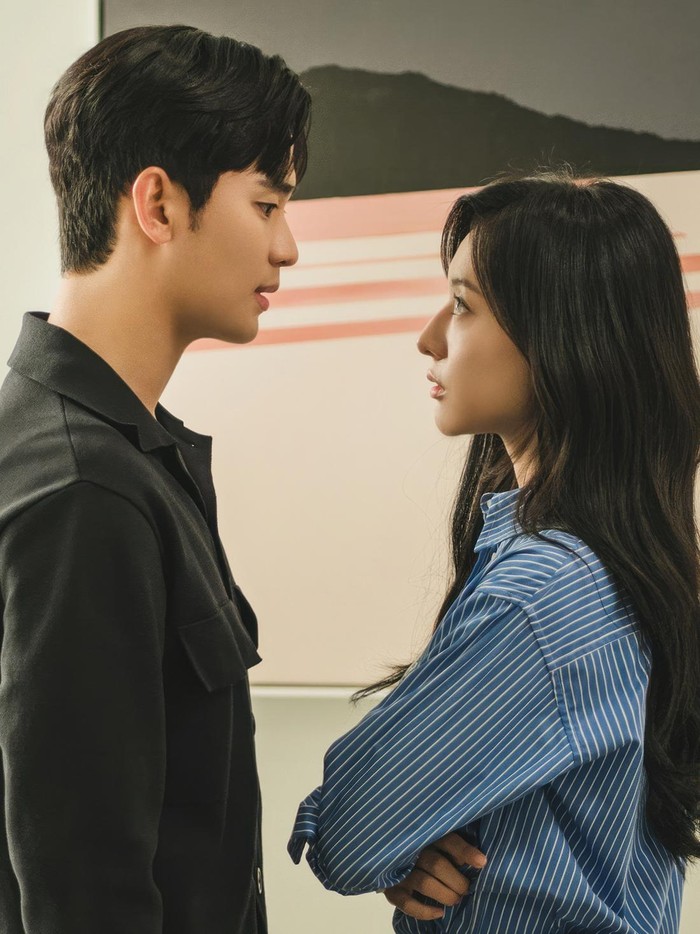 Adegan dalam drama Korea Queen of Tears, tayang di Netflix mulai 9 Maret.