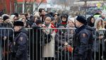 Ratusan Orang Hadiri Pemakaman Alexei Navalny