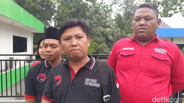 Rekapitulasi Pemilu 2024 tingkat kabupaten di KPU Trenggalek.