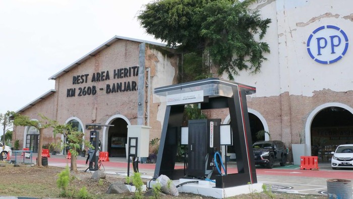 SPKLU Astra Otopower di rest area heritage km 260 B
