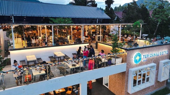 Tepi Danau Bistro
