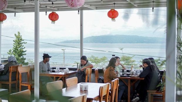 Tepi Danau Bistro