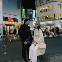 Aaliyah Massaid dan Thariq Halilintar diketahui saat ini sedang berlibur bersama ke Jepang. Tak hanya berdua kepergian itu juga bersama dengan beberapa sahabatnya. Melalui akun Instagram, Thariq dan Aaliyah membagikan foto-foto kebersamaan mereka selama di sana. Foto: Instagram/@thariqhalilintar/@aaliyah.massaid
