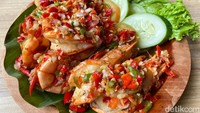Tak ketinggalan varian menu udang khas Pesisir Seafood seperti Udang Pancet Super Saus Pecak dan Udang Pancet Besar Saus Kemangi yang juicy dan gurih.  Foto: detikFood