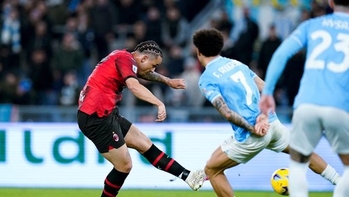 Noah Okafor of AC Milan scores first goal during the Serie A TIM match between SS Lazio and AC Milan at Stadio Olimpico on March 1, 2024 in Rome, Italy. (Photo by Giuseppe Maffia/NurPhoto via Getty Images)