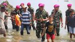 Aksi Bersih Pantai Jaga Kelestarian Laut
