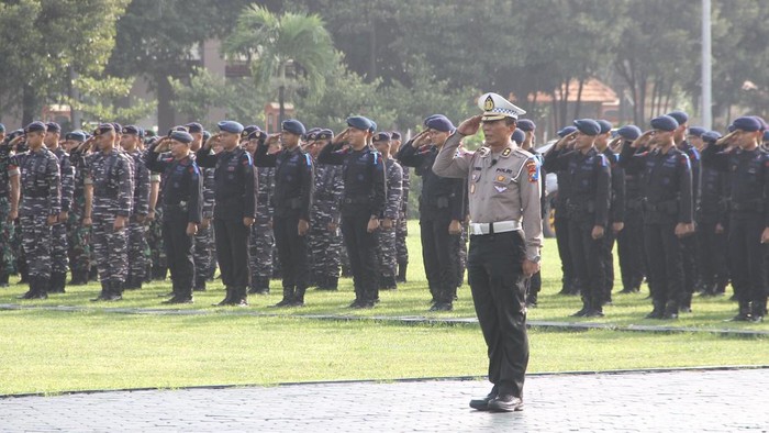 Apel Operasi Keselamatan Semeru 2024 di Polda Jatim