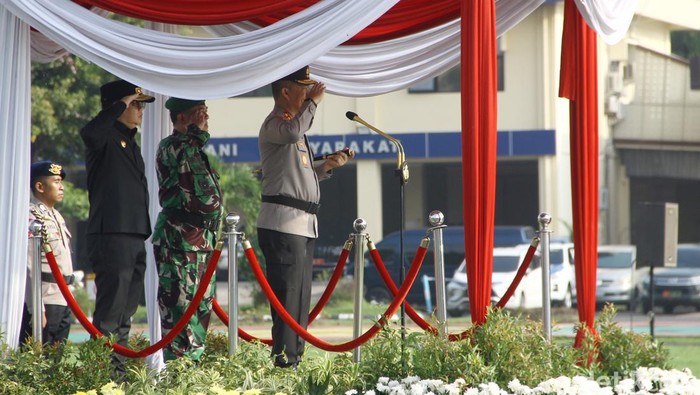 Apel Operasi Keselamatan Semeru 2024 di Polda Jatim