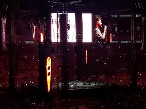 Jadi Special Guest, Calum Scott Bius Penonton di Konser Ed Sheeran