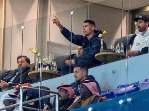 Viral Ekspresi Jantungan Cristiano Ronaldo Lihat Penalti Mane