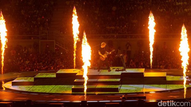 Ed Sheeran Sukses Hentak Jakarta