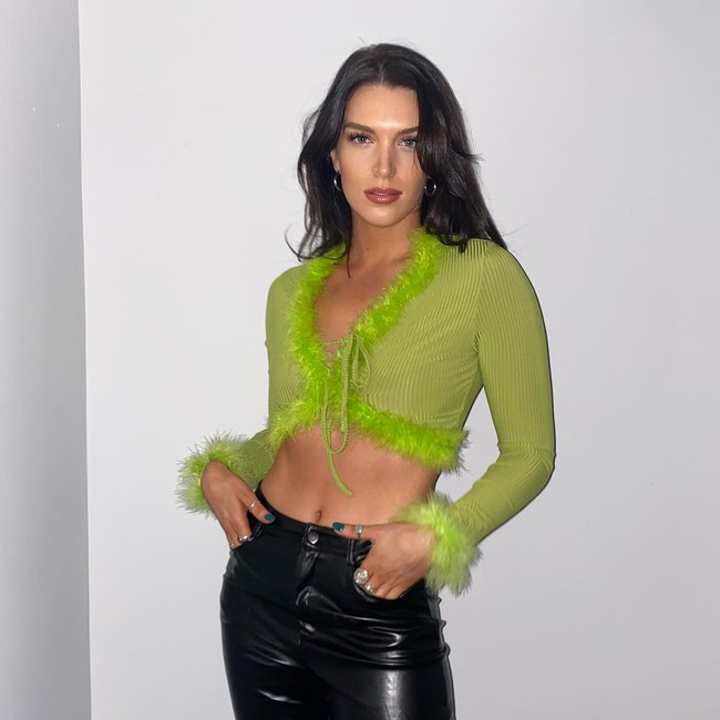 Aku juga mengurus keperluan para pekerja, memanggilkan Uber, jika mereka butuh sesuatu, mereka akan memanggilku di radio. Tapi tidak apa-apa, aku menyukainya, ujar Grainne. Foto: Instagram Grainne Gallanagh