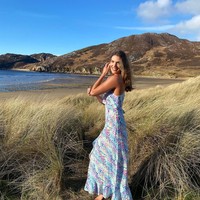 Wanita 29 tahun itu menjadi supir setelah pindah ke Australia bersama tunangannya Ryan Coleman. Profesinya menuntut Grainne untuk menyupir selama 12 jam sehari untuk mengantar barang-barang ke konstruksi pertambangan. Foto: Instagram Grainne Gallanagh