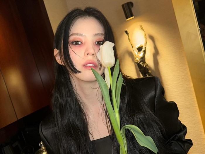 Han So Hee menghadiri acara Boucheron di Paris