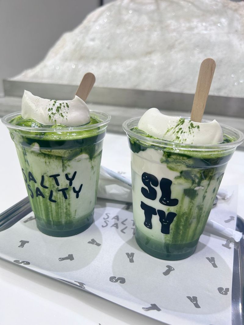 Kafe dengan menu matcha tereenak