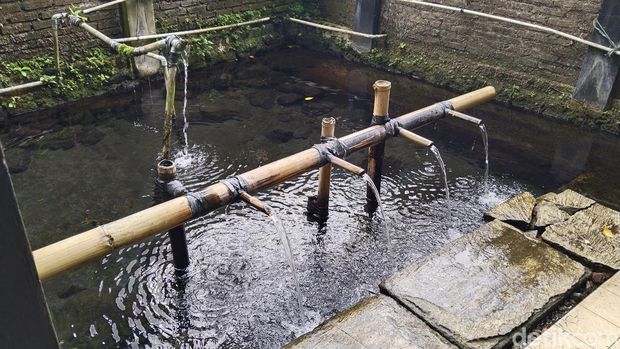 Kolam Renang Cibulan di Kuningan.
