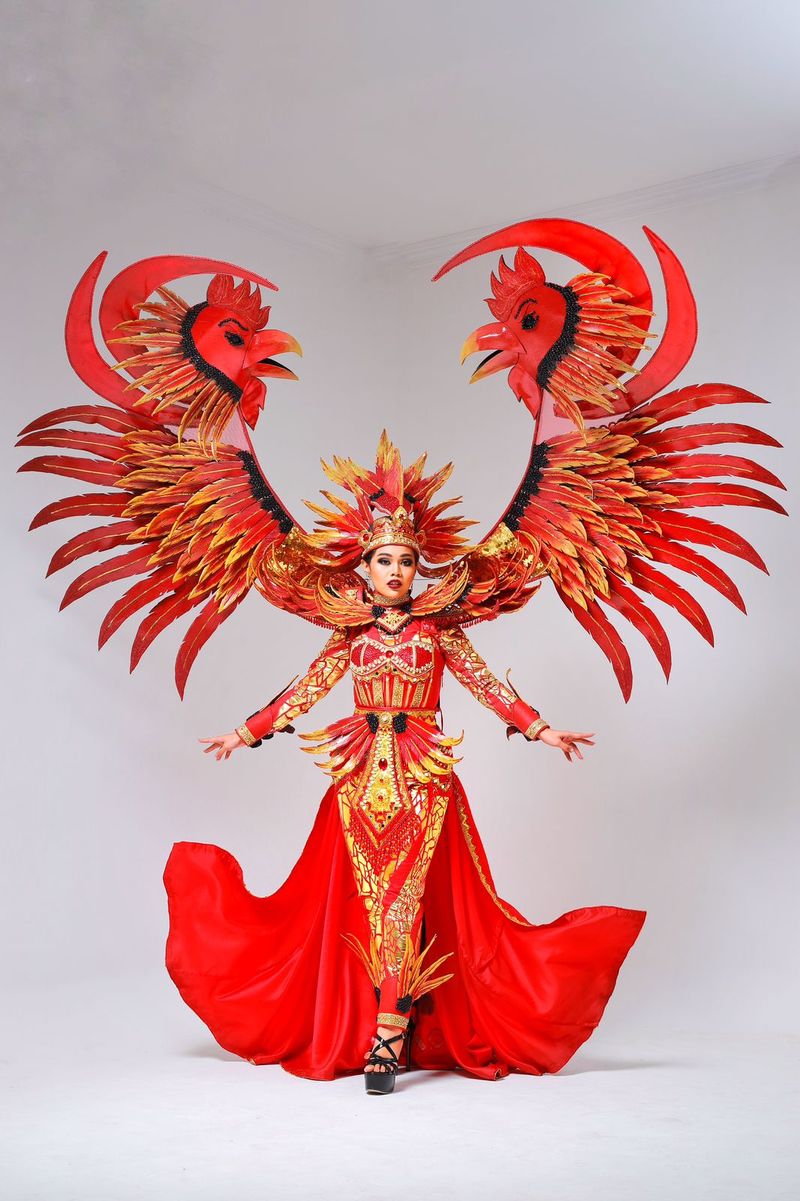 Kostum Finalis Puteri Indonesia Asal Sulsel