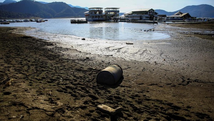 A general view of the Valle de Bravo dam, in Valle de Bravo, Mexico February 21, 2024. REUTERS/Raquel Cunha