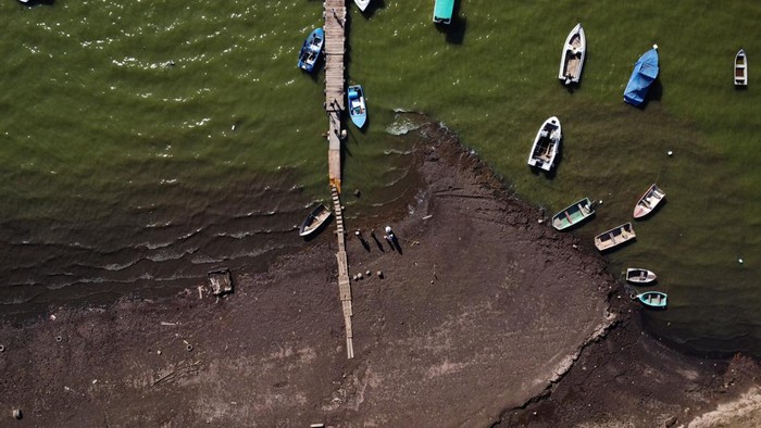 A general view of the Valle de Bravo dam, in Valle de Bravo, Mexico February 21, 2024. REUTERS/Raquel Cunha