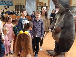 Potret Badut Anak-anak yang Menyeramkan Bikin Takut