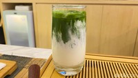 Tipe matcha latte di sini juga ada beberapa varian. Mulai dari matcha latte standar dengan harga Rp 55.000 hingga Ceremonial Koicha Matcha Latte seharga Rp 85.000. Foto: detikFood/Yenny Mustika Sari