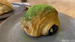 Waffle Topping Es Krim Matcha Asli Jepang Ada di Gading Serpong
