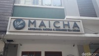 Salah satu kafe matcha yang patut dicoba berada di Gading Serpong, yaitu Maicha. Kafe ini berdiri sejak 2019, tapi sebelumnya Maicha adalah distributor matcha. Sejak 2017, menjadi distributor matcha dengan beragam grade untuk kafe, restoran, hingga hotel. Foto: detikFood/Yenny Mustika Sari