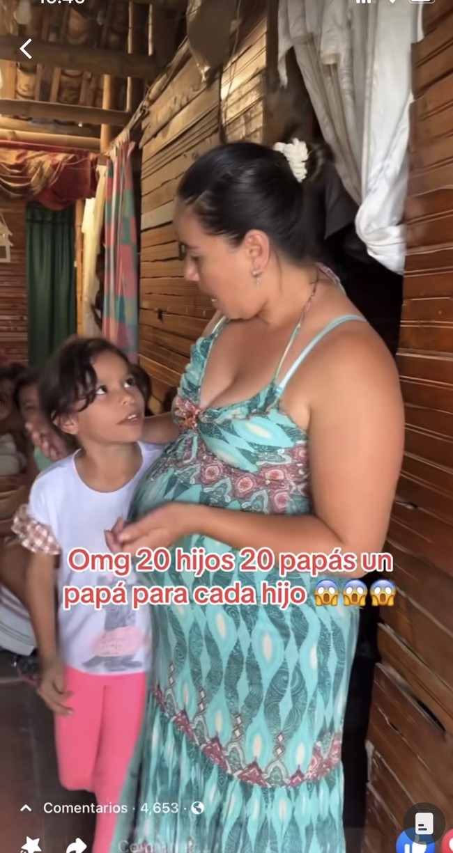 Dilaporkan bahwa hampir semua anaknya memiliki ayah yang berbeda. Ketika ditanya mengenai keberadaan ayah mereka, ia hanya mengatakan jika mereka tidak bertanggung jawab.  Foto: TikTok @gegita_flores503