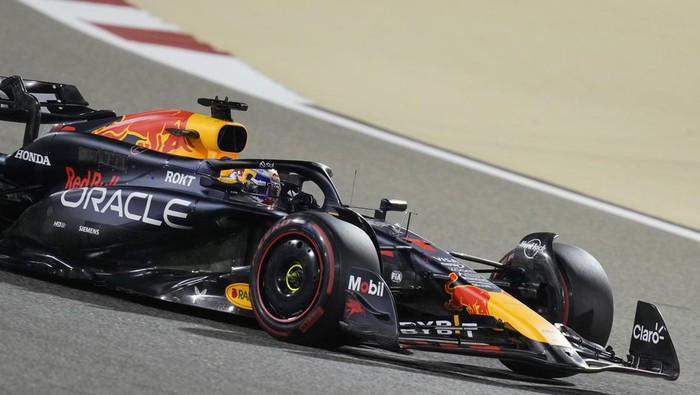 Red Bull driver Max Verstappen of the Netherlands steers his car during qualification ahead of the Formula One Bahrain Grand Prix at the Bahrain International Circuit in Sakhir, Bahrain, Friday, March 1, 2024. (AP Photo/Darko Bandic)