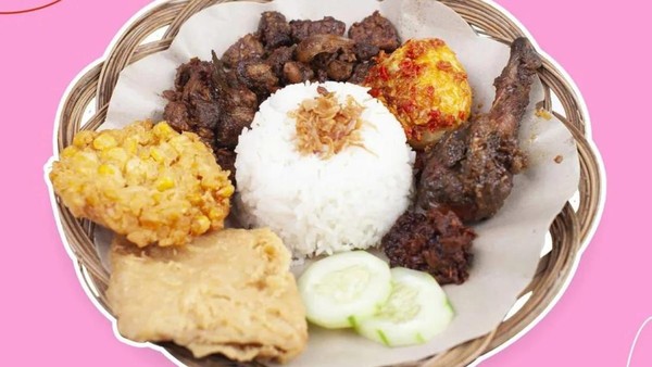 Menikmati Nasi Ponggol Khas Tegal di Pusat Kuliner Sabang