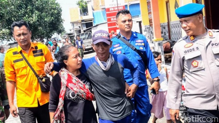 Nelayan Situbondo yang ditemukan selamat usai terombang-ambing di tengah laut Probolinggo selama 24 jam.