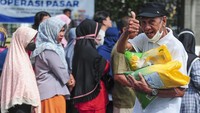 Operasi pasar ini dalam rangka untuk menstabilkan pasokan dan harga pangan di Jambi. 
