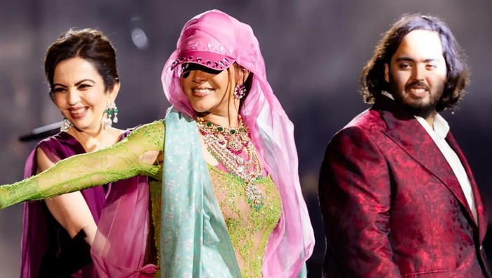 Rihanna tampil di perayaan pranikah putra Mukesh Ambani