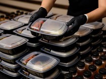 Anggaran Program Makan Bergizi Gratis Capai Rp 71 Triliun