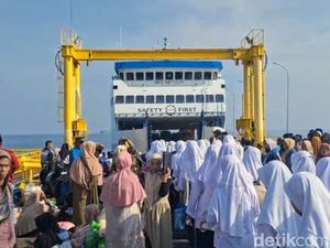 Kegembiraan Santri Asal Madura di Situbondo, Mudik Lebih Awal Jelang Ramadan