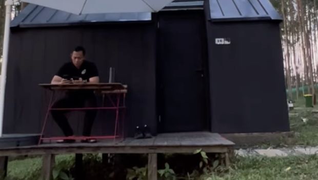 AHY saat berada di IKN. (Tangkapan layar instagram @agusyudhoyono)